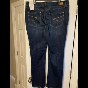 Seven7 Tummyless Mid Rise Boot NWT